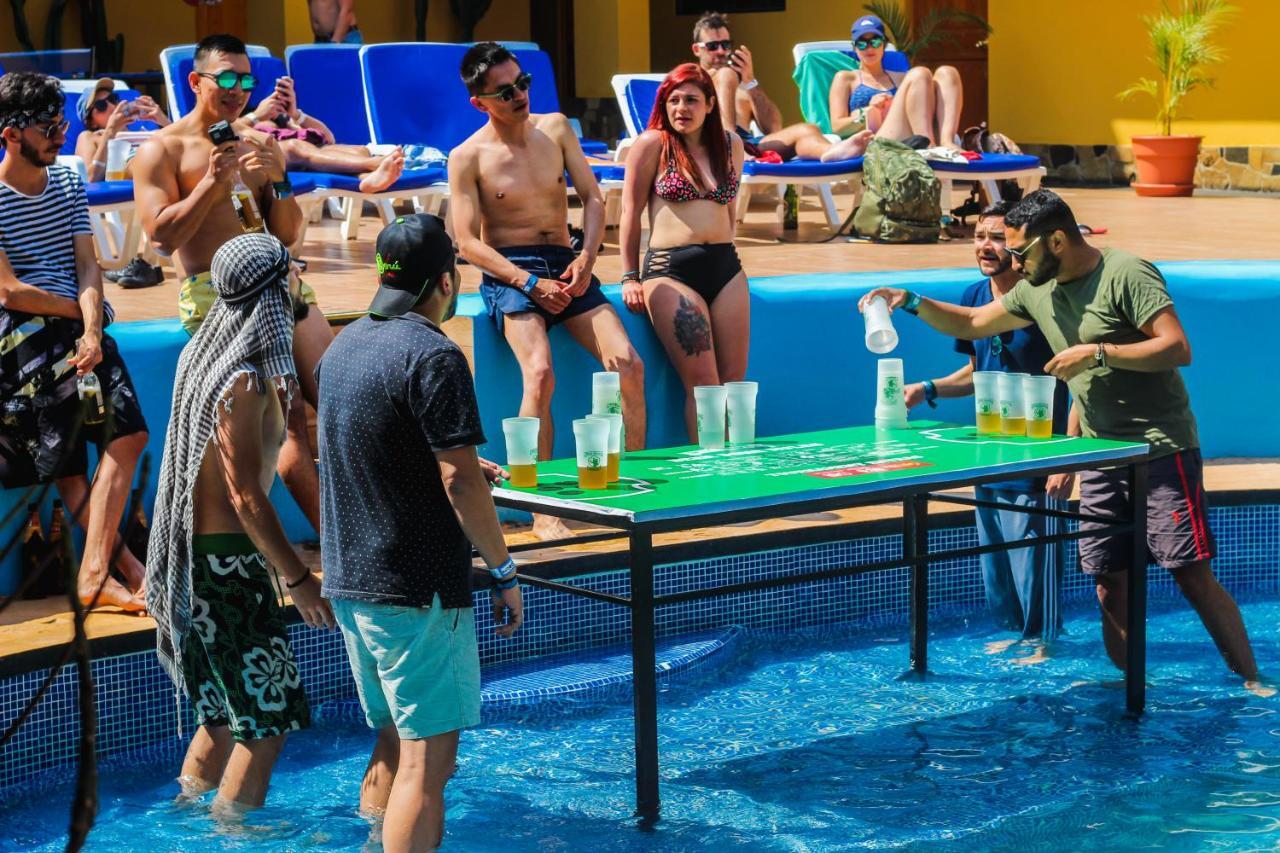 Wild Rover Huacachina إِكا المظهر الخارجي الصورة